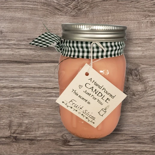 Hand poured Soy Wax Candle with Fruit Slices Fragrance.